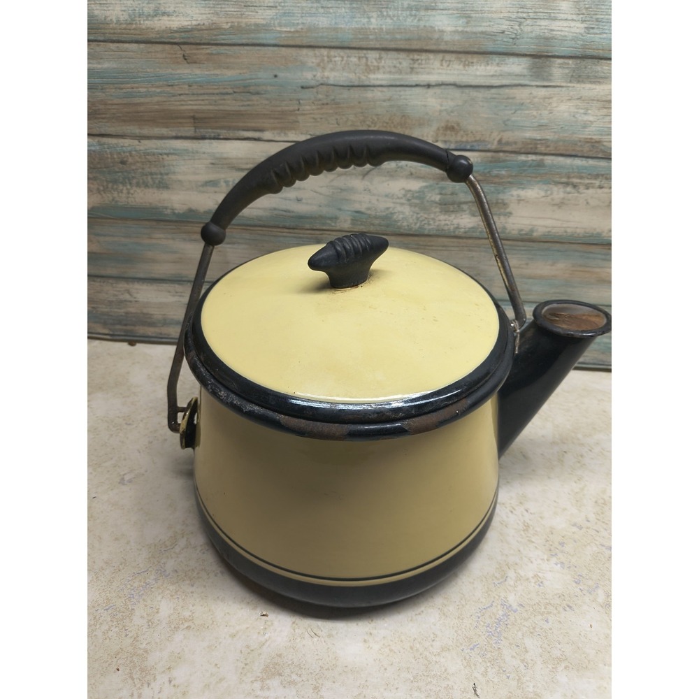 VINTAGE‎ IVORY WITH BLACK TRIM ENAMELWARE KOOK TEA POT